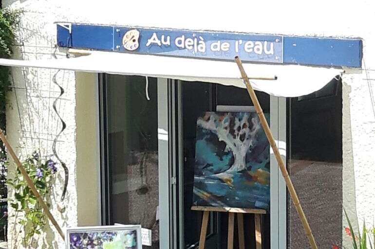 Galerie « Au Delà de l'Eau »