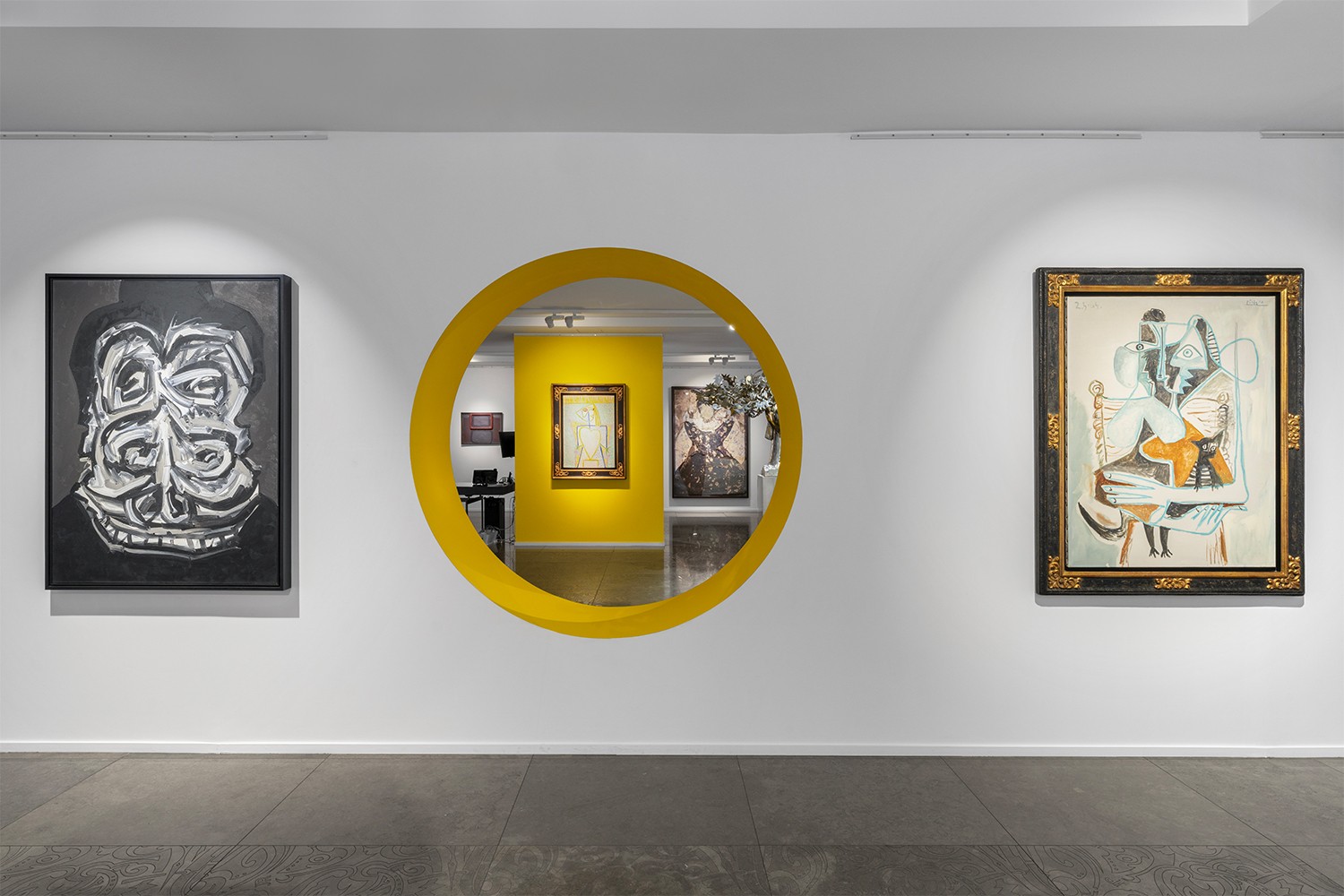 Opera Gallery