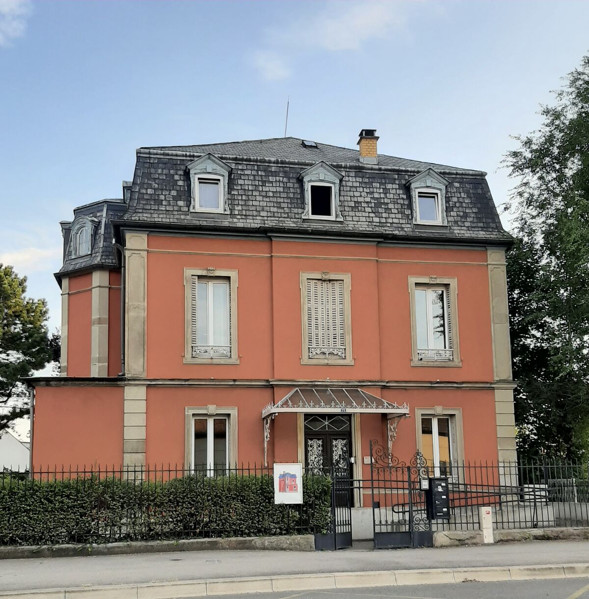 Villa Tschaen