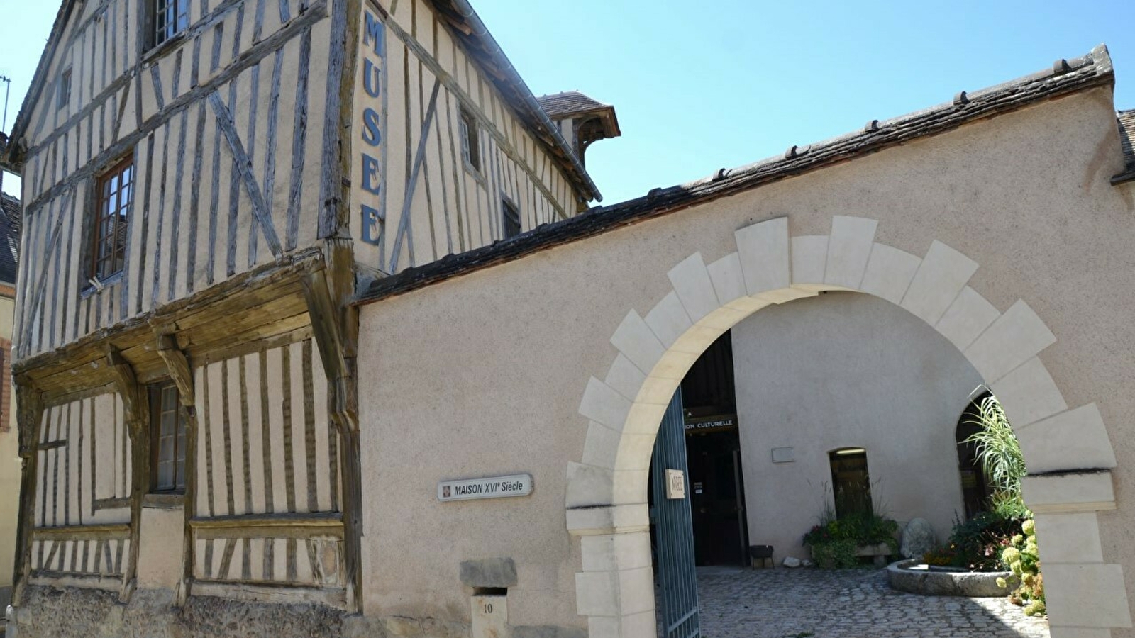 Musée du patrimoine culturel de Saint-Julien-du-Sault